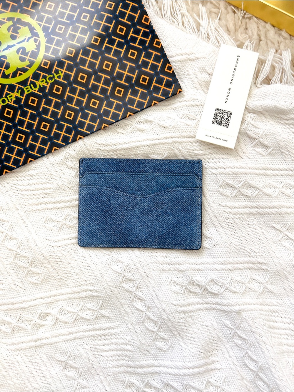 NWT🌻Tory Burch Emerson Denim Suede Slim Card Case Holder 175879 Wallet Gift - Picture 2 of 3